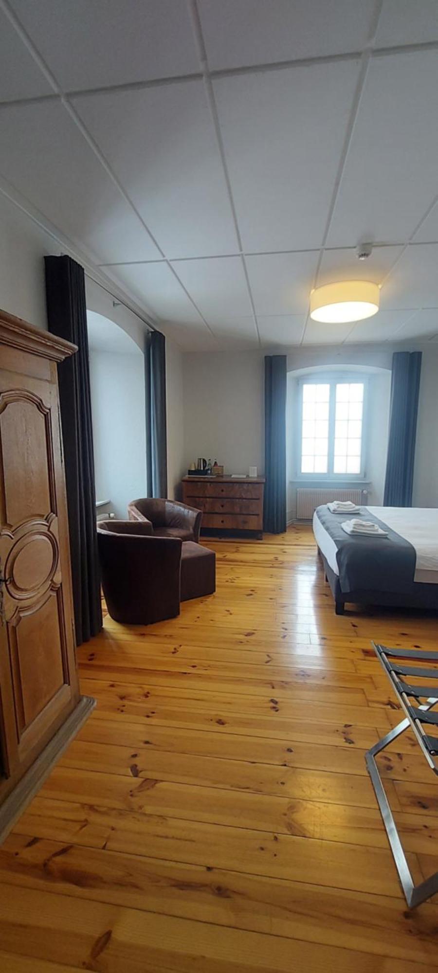 Auberge De Bellelay Restaurant Chez Aron Balde Eksteriør bilde