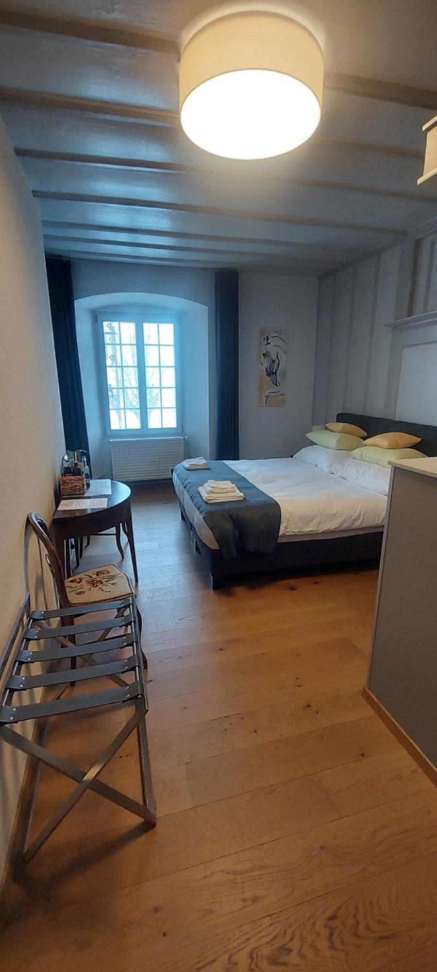 Auberge De Bellelay Restaurant Chez Aron Balde Eksteriør bilde